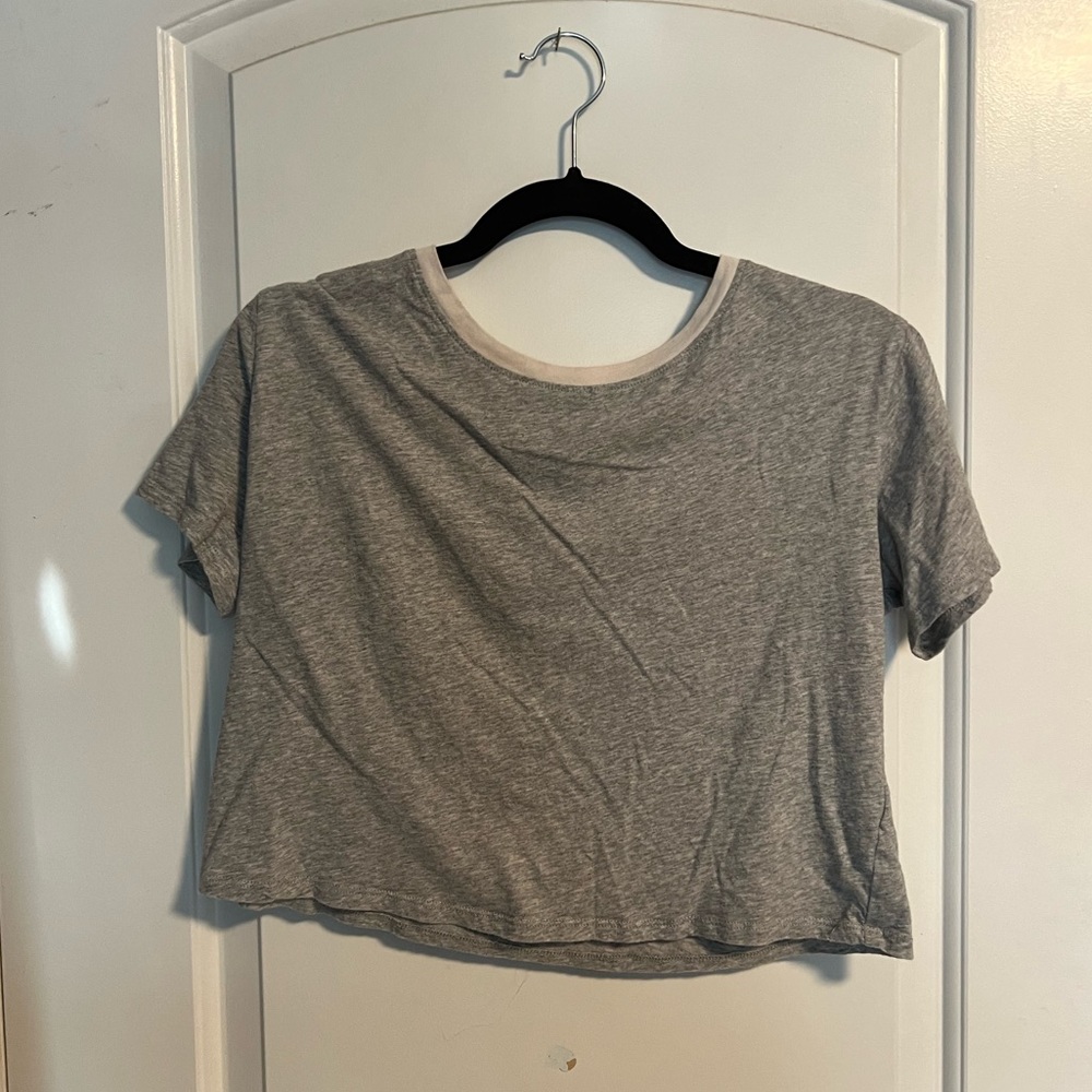 Kohls cropped tee